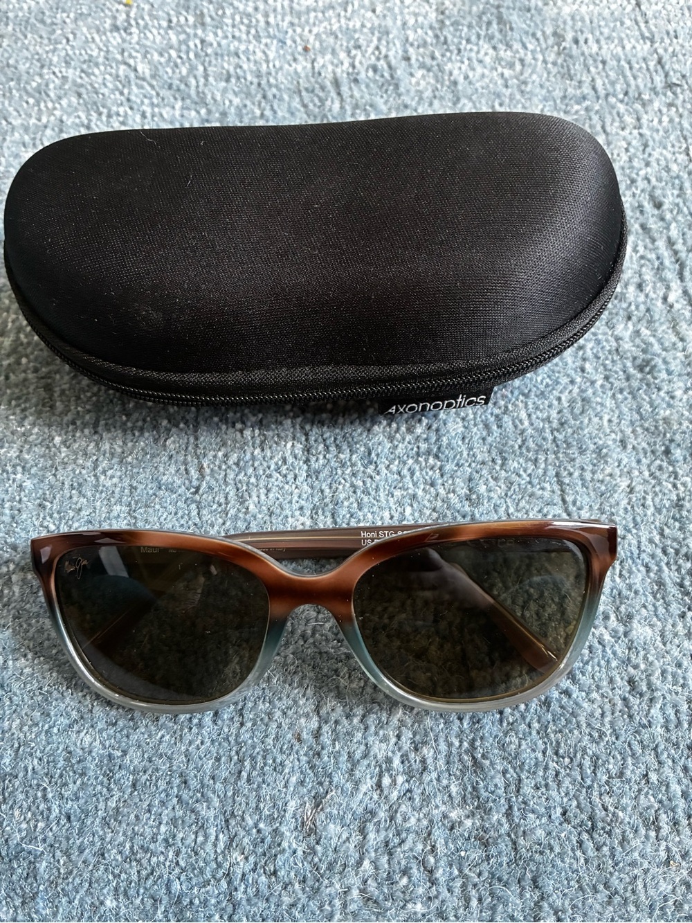Maui Jim Tortoise Gradient Wayfarer Sunglasses